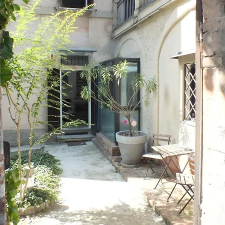 Apartment Loft Garden In Bologna's Heart Ospedale Rizzoli *